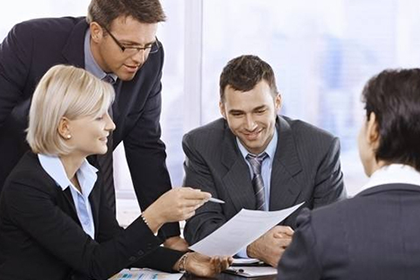 追讨两万元欠款能否提起诉讼？